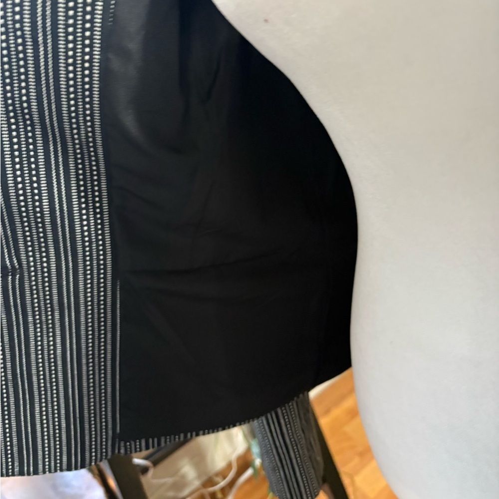 WHITE HOUSE BLACK MARKET SIZE 14 BLACK ONE BUTTON BLAZER FULLY LINED SLIMMING - Picture 7 of 8
